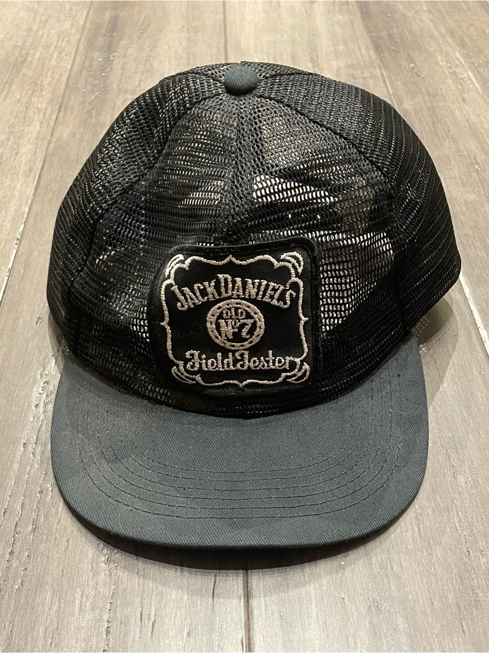 Vintage Jack Daniel’s Old No. 7 Gold Medal Mesh Trucker Hat USA Snapback